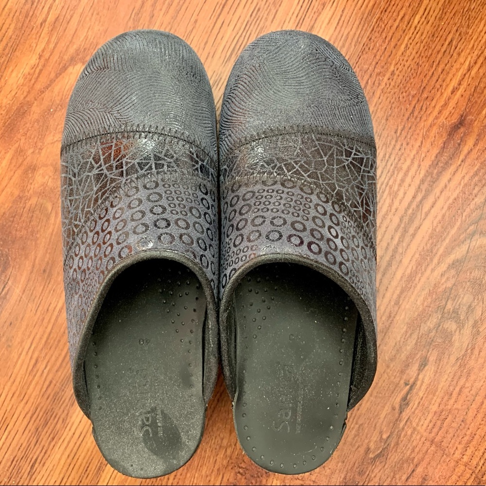 Sanita blue clogs euro size 40